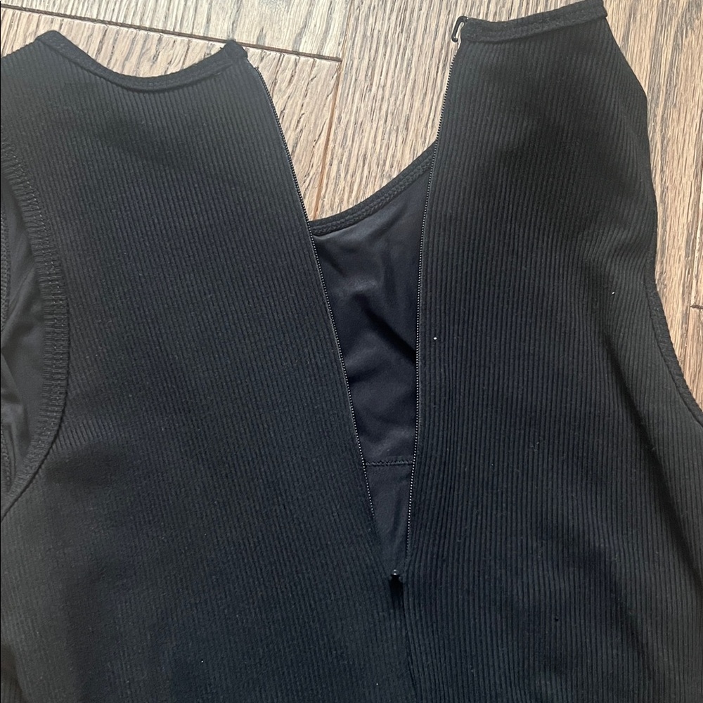 Popilush Elegant Black Sleeveless Dress - Picture 4 of 5